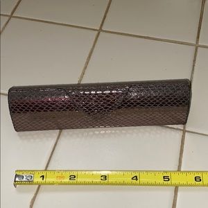 Cinzia is glasses case in good condition